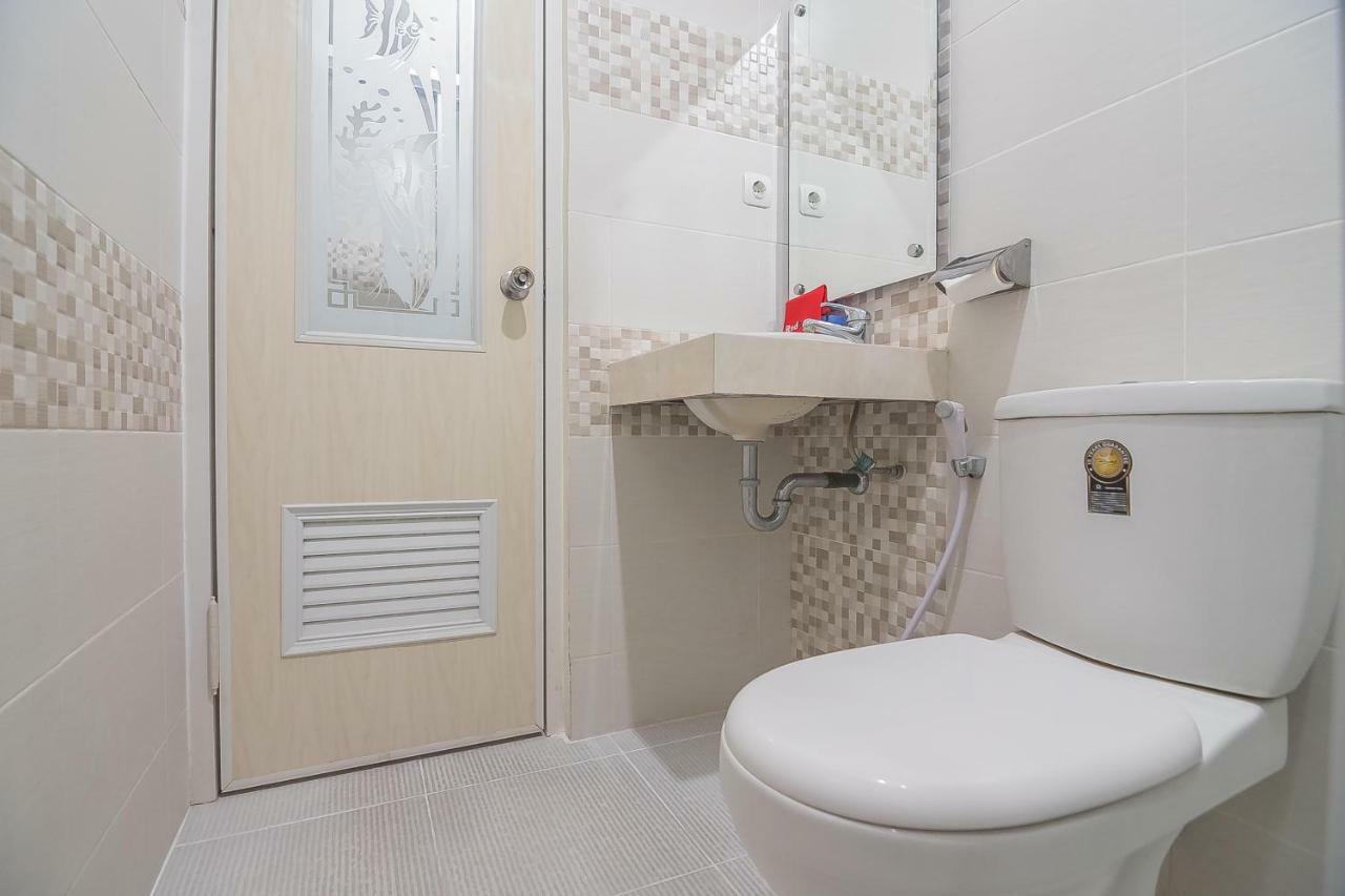 Reddoorz Near Mt Haryono Semarang Hotel Екстериор снимка